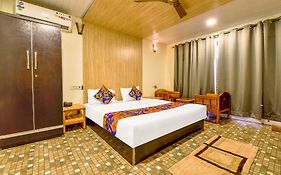 Fabhotel Prime Bellini Morjim Resort